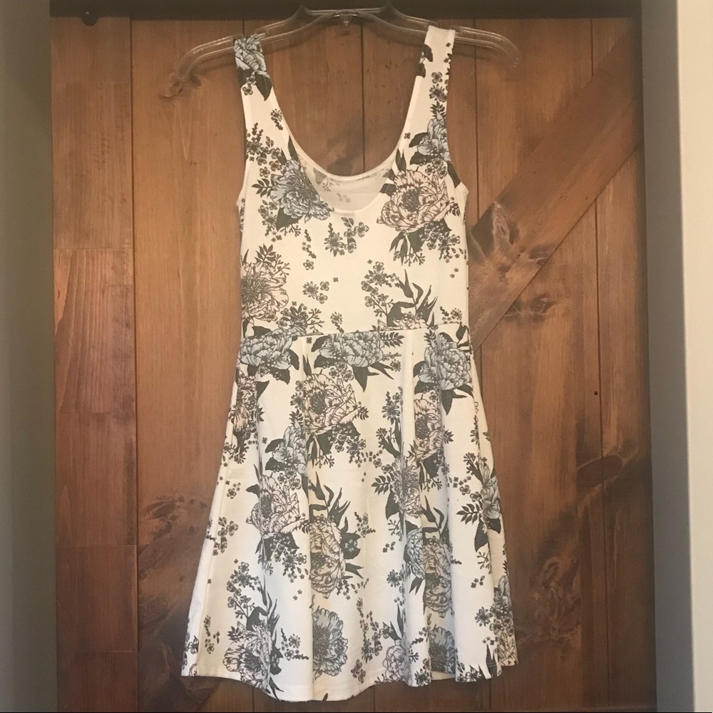 H&M White floral dress
